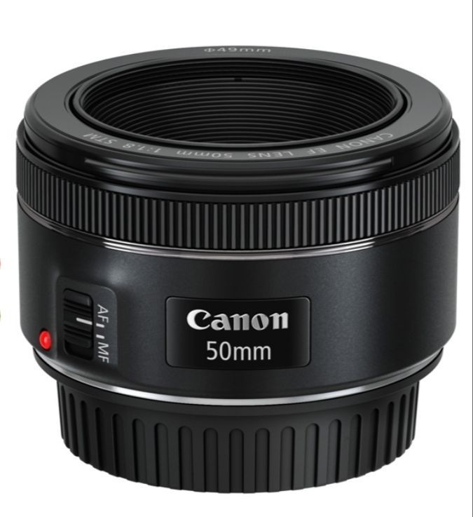 Canon EOS 250D с объективом Canon EF 50 mm