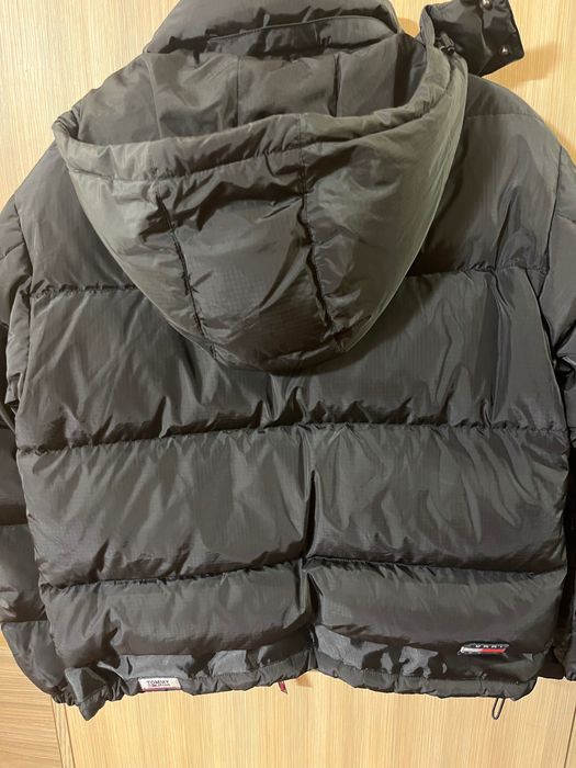 Дамско яке ново tommy hilfiger