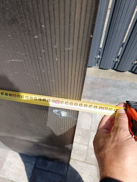 Vând copertina metalica acoperita cu policarbonat