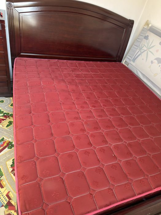 Продам двухспальную кровать