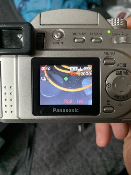 Aparat Foto Digital PANASONIC LUMIX DMC-FZ2 Leica DC Vario Lens