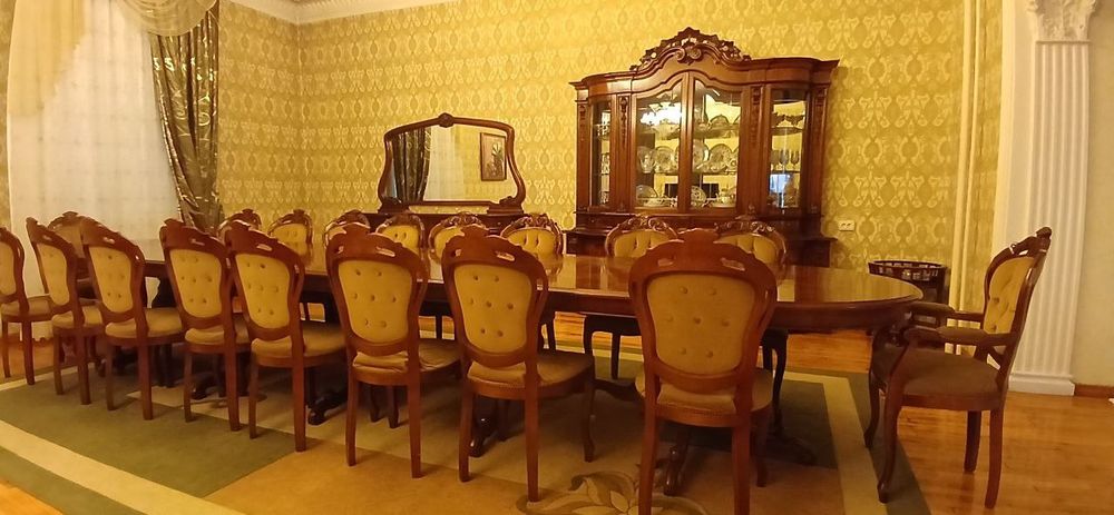 Продается новый итальянский гостиный набор