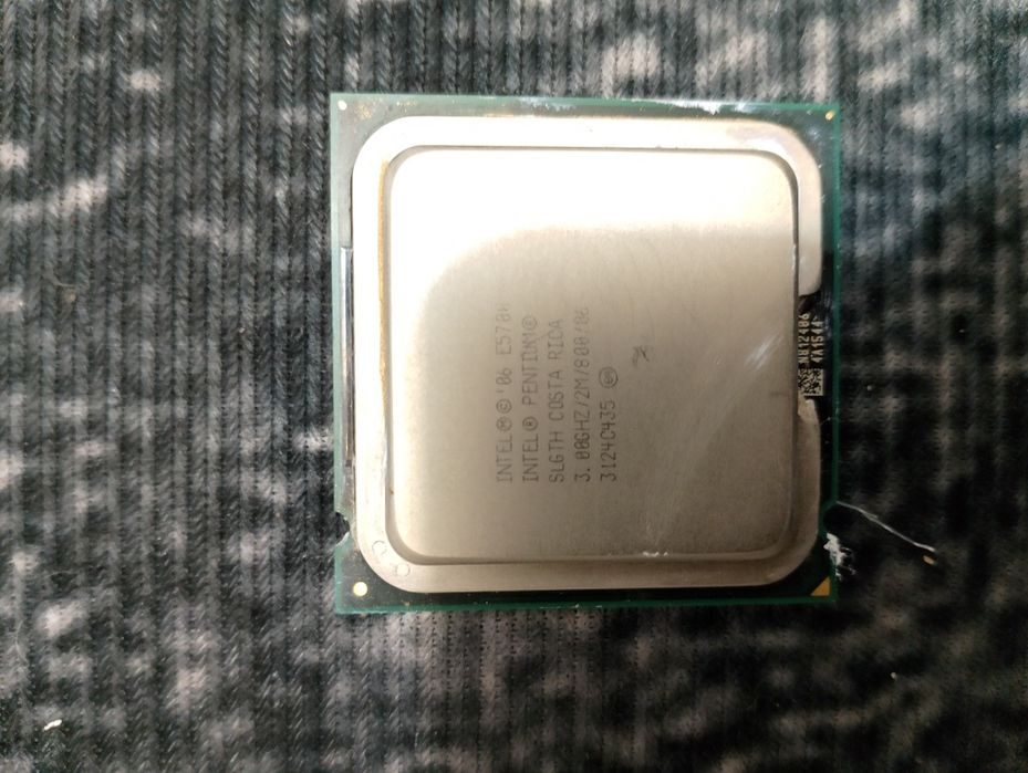 Процессор Intel Pentium Slgth Costa Rica 3.00GHZ/2m/800/06