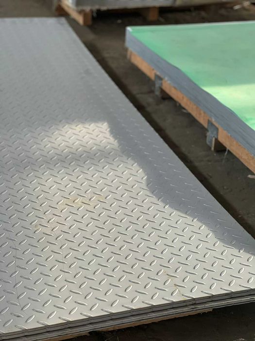 Лист Рифленый нержавеющий