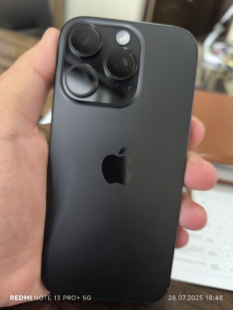 iPhone 16 pro 256 GB Black titanium