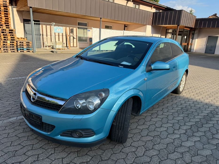 Opel Astra GTC 1,7 diesel 2009