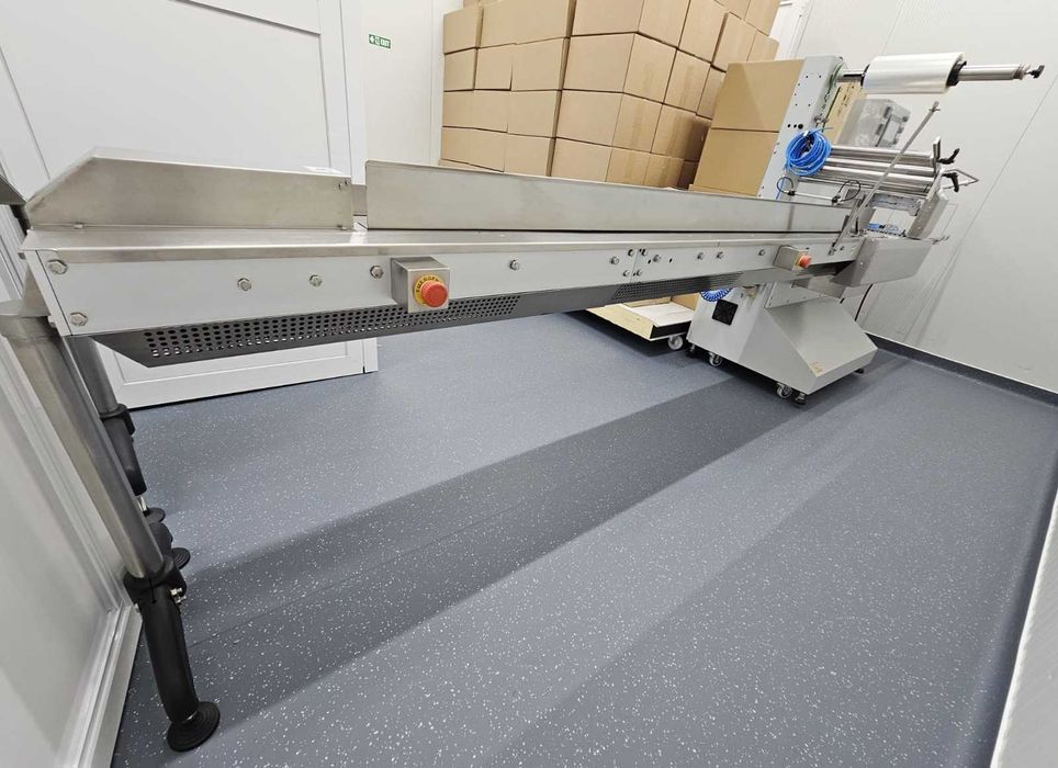 Masina de ambalat orizontala (flow-pack) AHP-450-3S