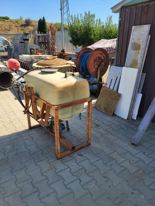 Materiale si unelte costructii