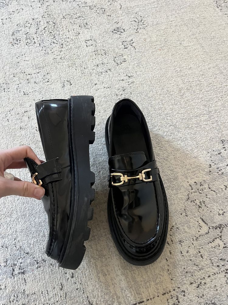Zara официални обувки