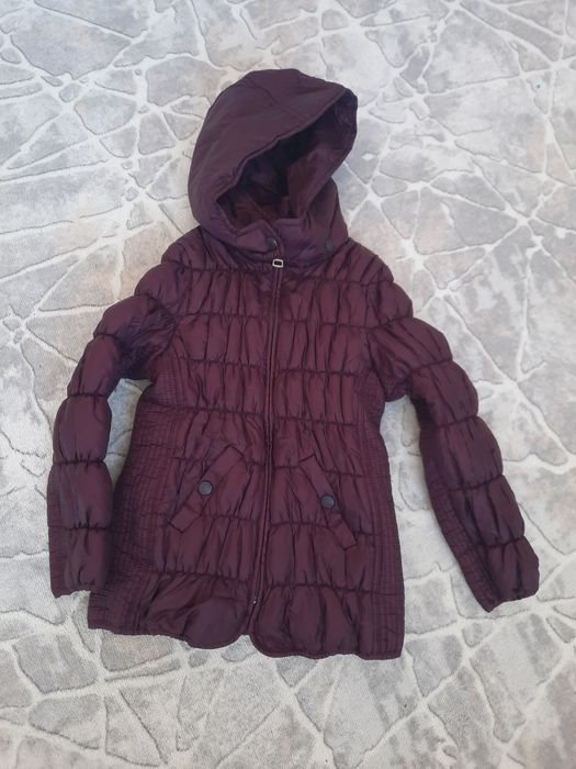 Преходно яке Оригинално BurBerry -7-8 г.-35лв.