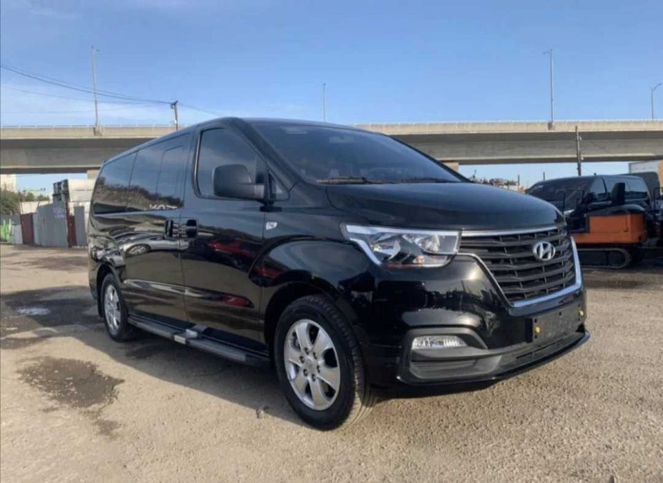 OOO "Constant Business " Аренда Внедорожники, Пикапы