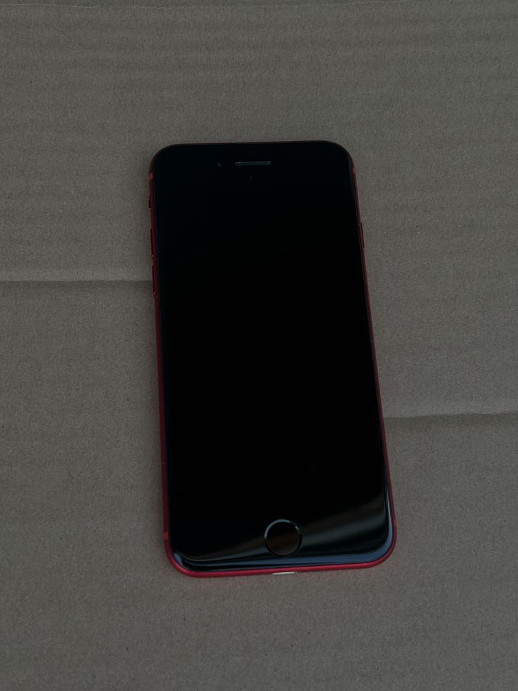 * iPhone SE 2020 64 *