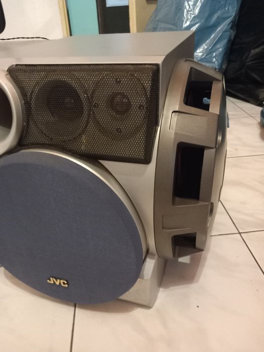 Продавам музикална уредба JVC model MXJ970W