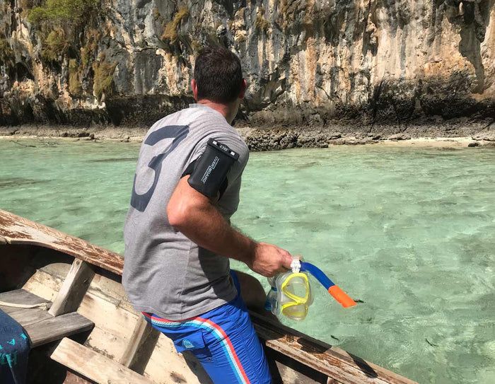 Husa telefon waterproof 6m overboard armband mana alergare sup inot