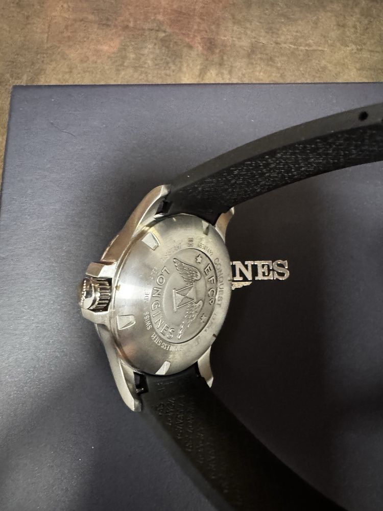Longines Conquest V.H.P.