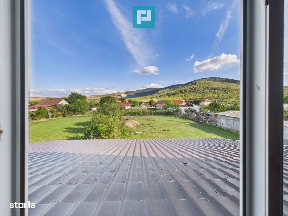 Casă cu panoramă spre dealurile Șiriei