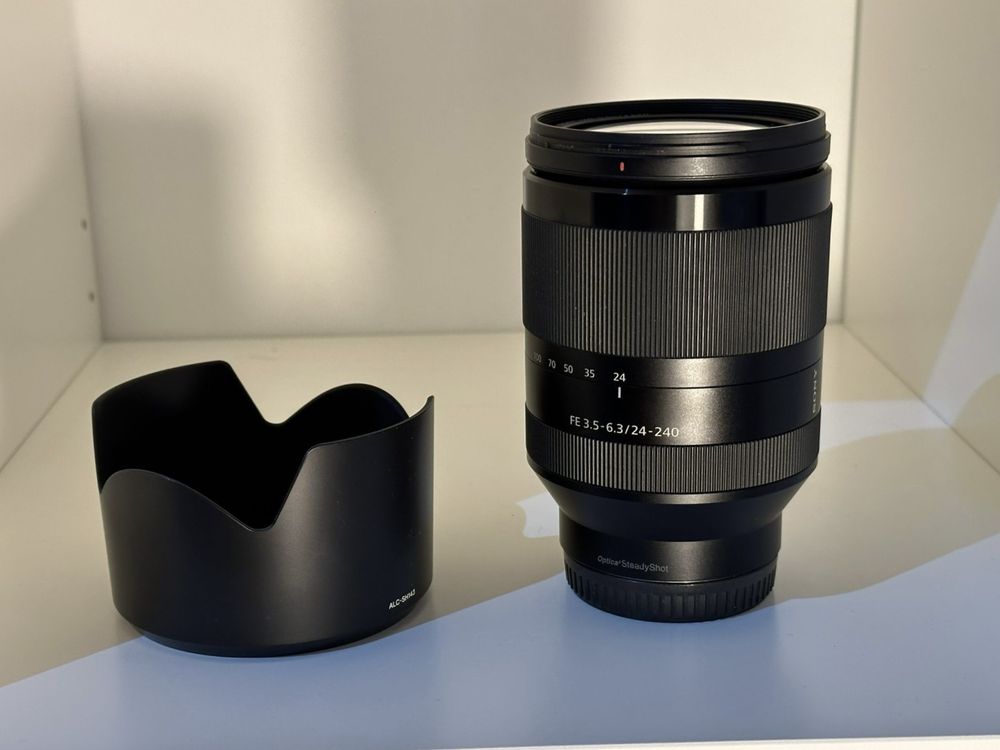 Sony FE 24-240mm F3.5-6.3 OSS