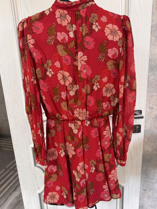 Jenskiy ko’ylak xs-s razmer Zara