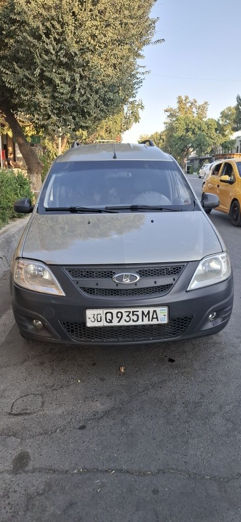 Lada largus 2013 yili naxtga berib yuboramiz sustayani ideyal holati