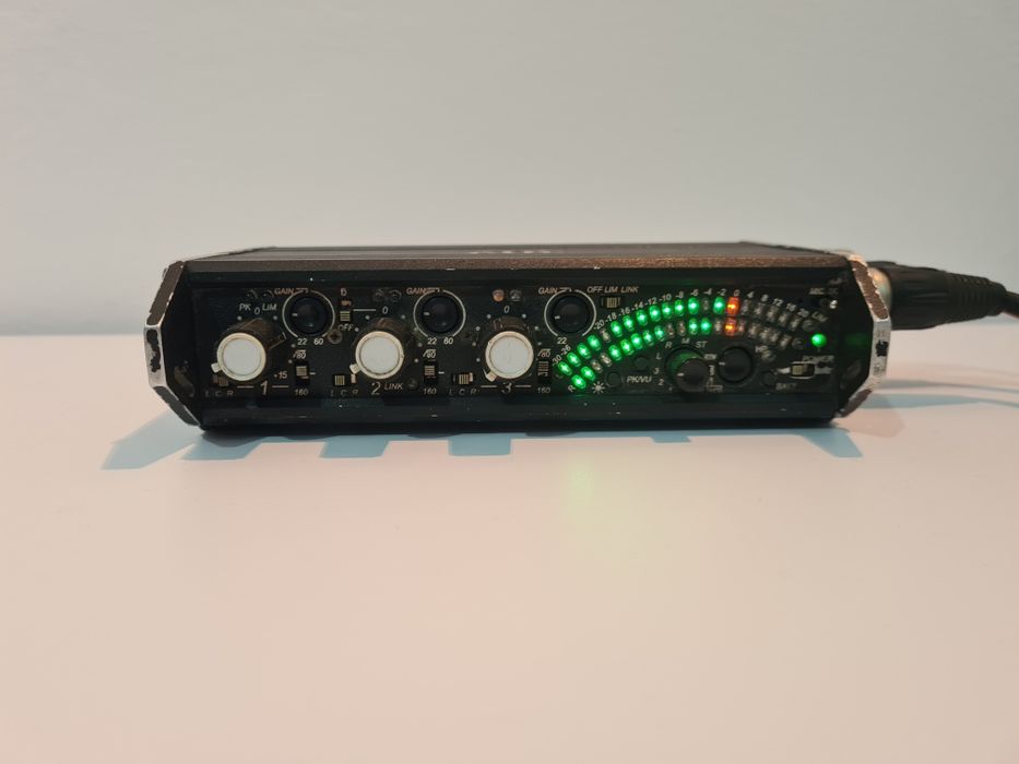 Mixer audio portabil profesional Sound Devices 302