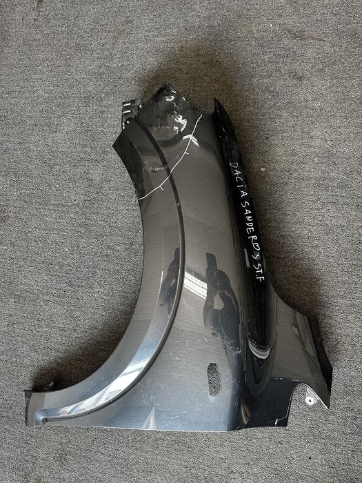 aripa fata stanga dacia sandero 3 logan 3 2021-2024 neagra cu defect