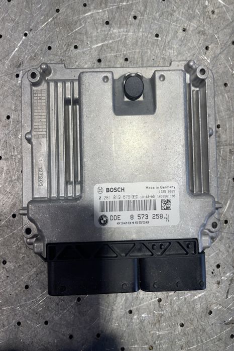 Calculator motor ECU 0 281 019 679 BMW Seria 3 F30/F31/F34