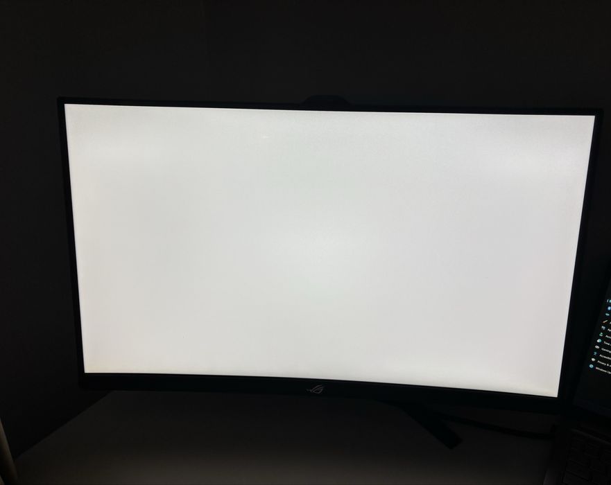 Monitor gaming 2K IPS ASUS ROG Strix XG27AQV Curbat 27” 1 ms 170hz