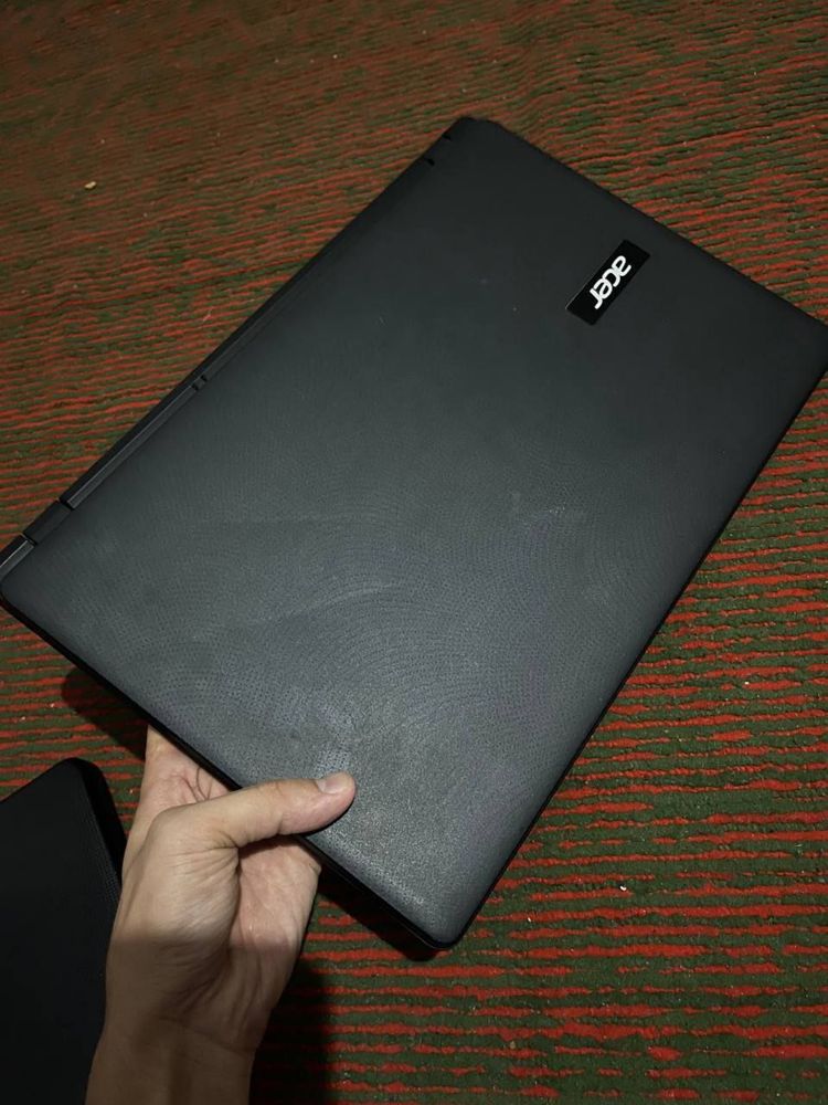 Acer noutbuk 3060 holati ideal aybi yuq