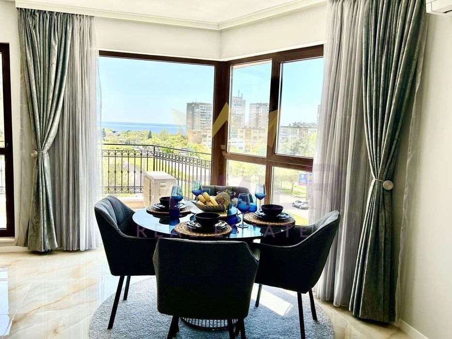 Дава се под наем Тристаен апартамент в Варна, Бриз - 110 кв.м за 1500 € - Снимка #6