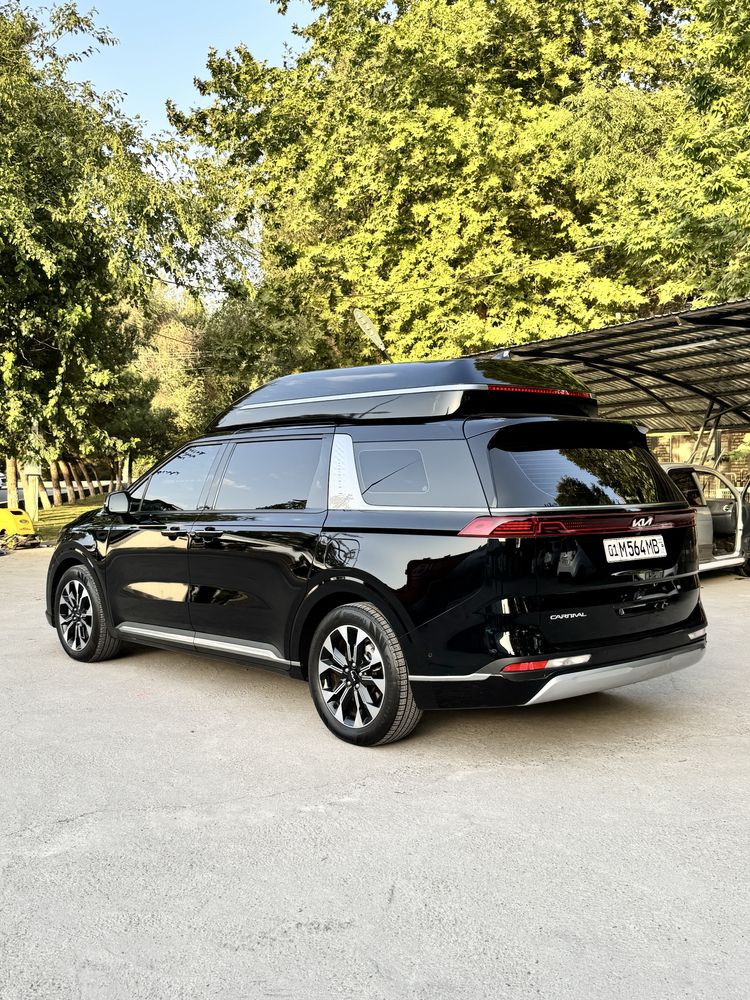 Kia-Carnival Hi-Limousine 2023/2022