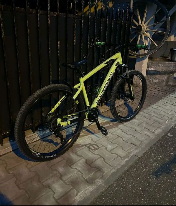 Vând rockrider st 530