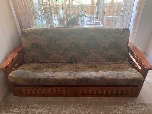 Мягкая мебель (диван + кресло)