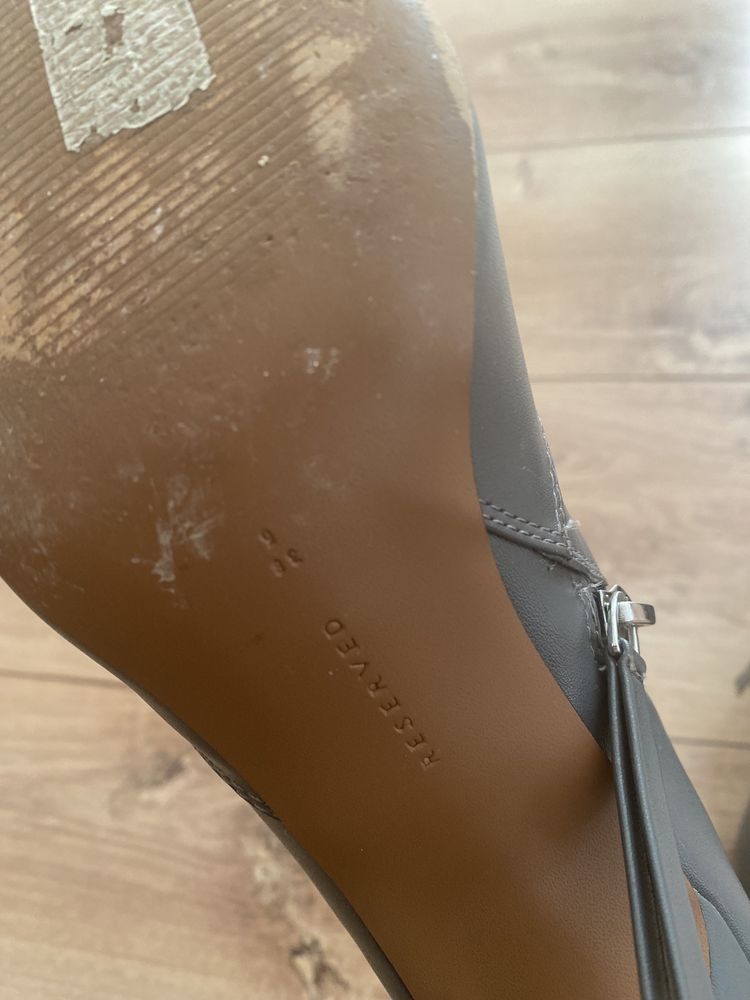 Botine gri Reserved