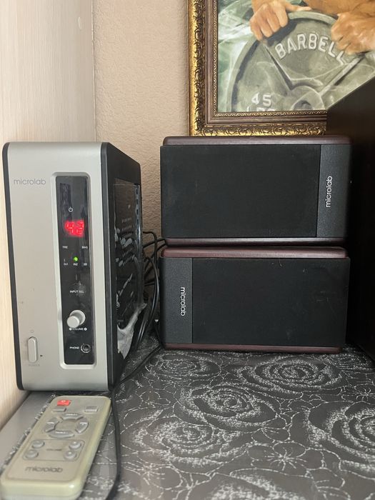Продам активную акустическую систему Microlab FC 530