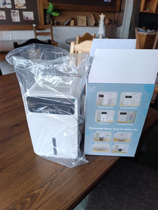 Мини влагоабсорбатор нов, тих с LCD дисплей и 12-часов таймер