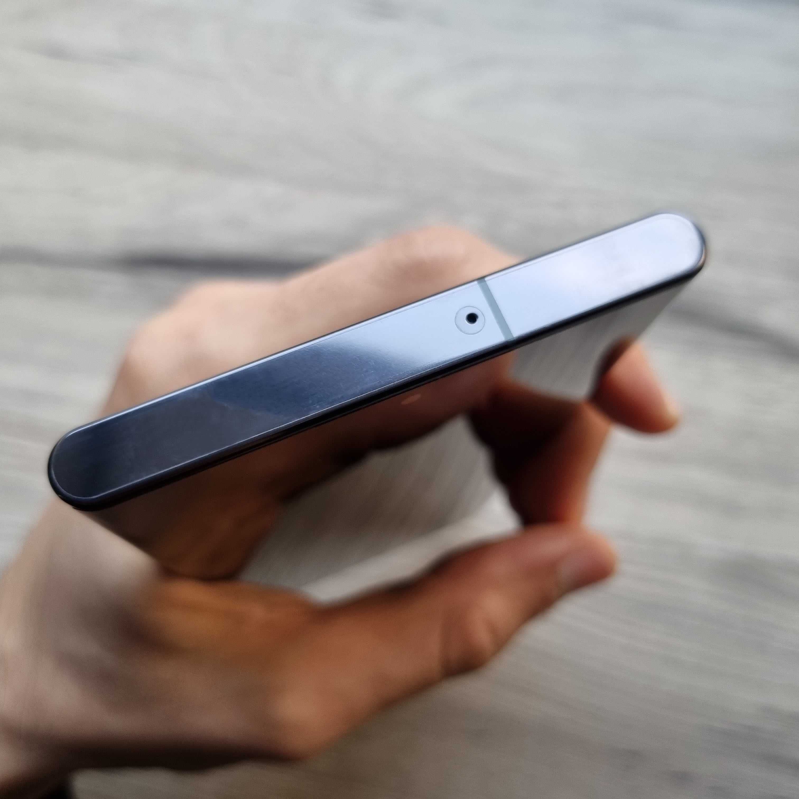 Новый Galaxy S22 ULTRA 256GB "Snapdragon 8 Gen 1"