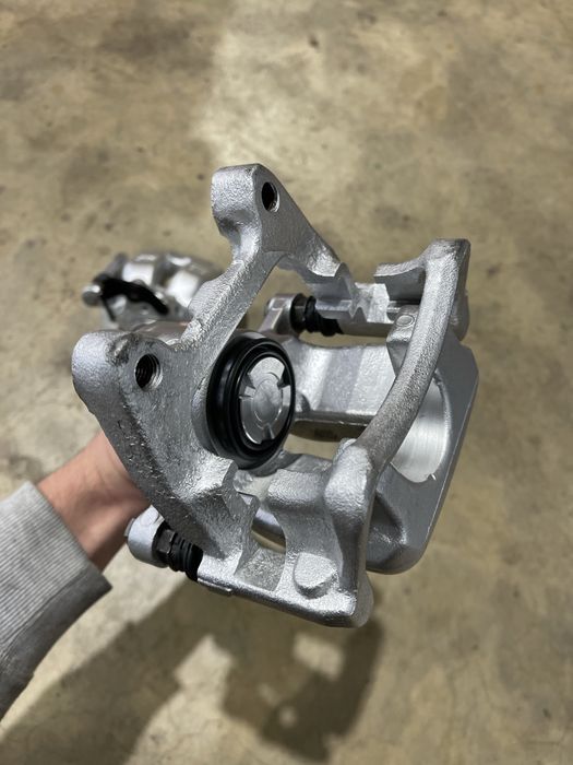 Задни спирачни апарати за VW Passat B6