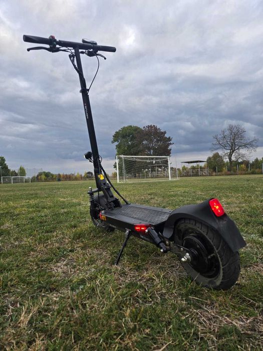 Trotinetă electrică MOTUS 10 PRO – ca noua folosita 30 km