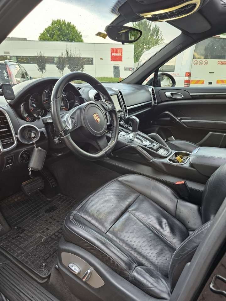 Porsche cayenne DISTRIBUTIE Schimbata