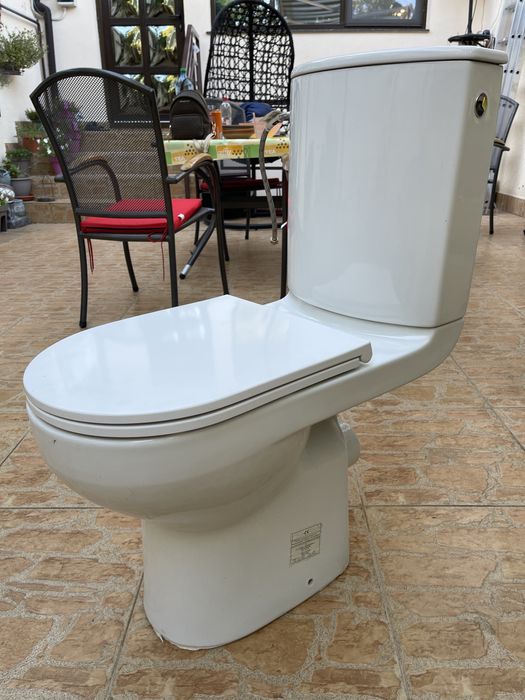 Set wc cu rezervor si capac soft close