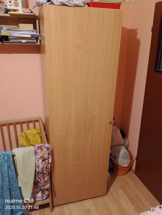 Обзавеждане детска стая гардероб, бюро, детска кошара,  етажерки