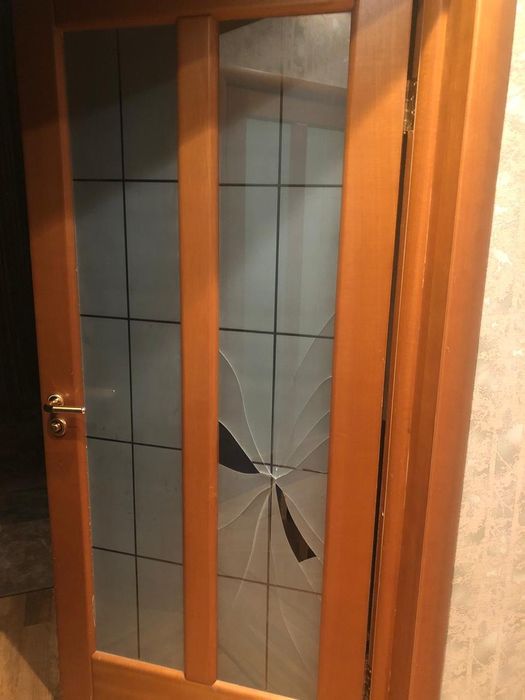 Замена  Разбитого Стеклопакета  зеркола.стекла. Большой выбор стекол.