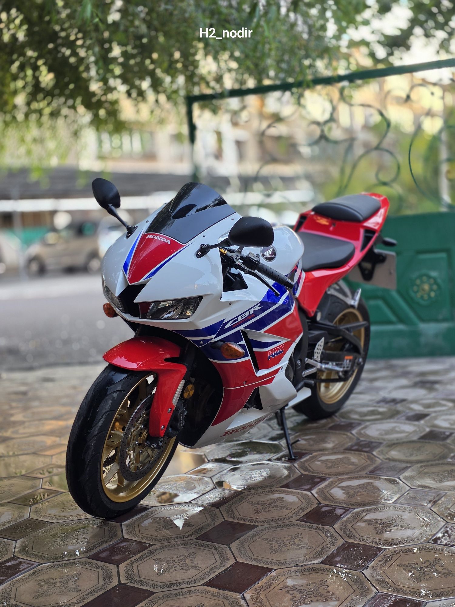 Сотилади Honda CBR600 RR