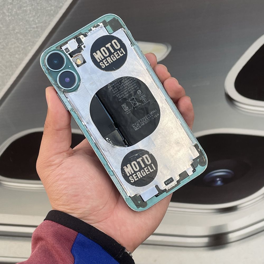 Iphone Xr 16 qlingan 128gb srochno sotiladi