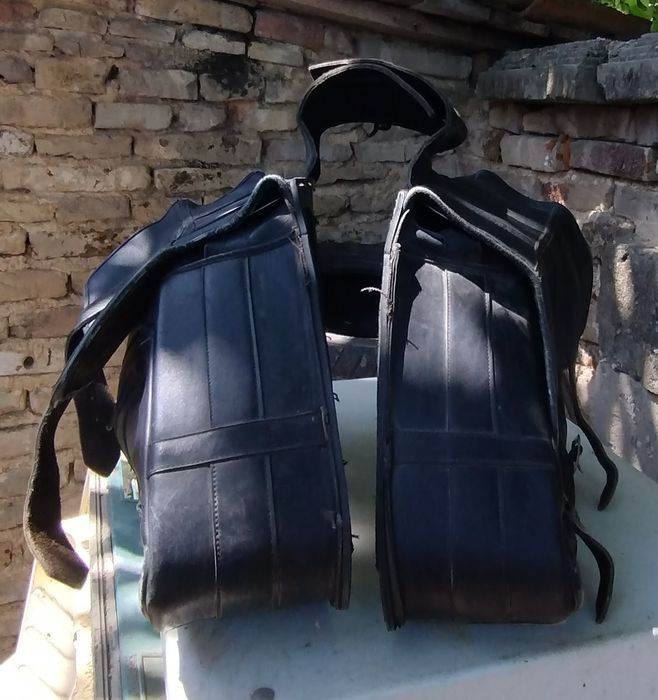 Дисаги за мотор, естествена кожа.