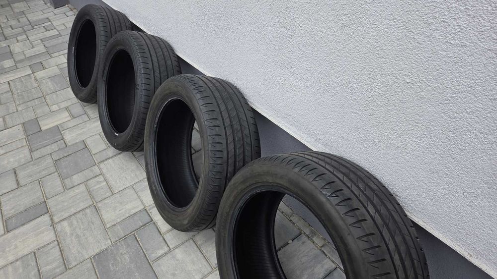 Set de 4 anvelope vara Bridgestone Turanza T005* 245/45 R18, 2023