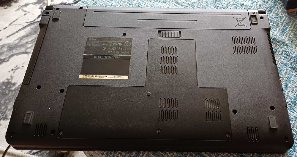 Dell Inspirion 1564