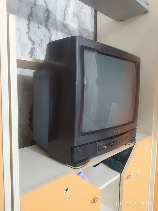 Продам б/у телевизор