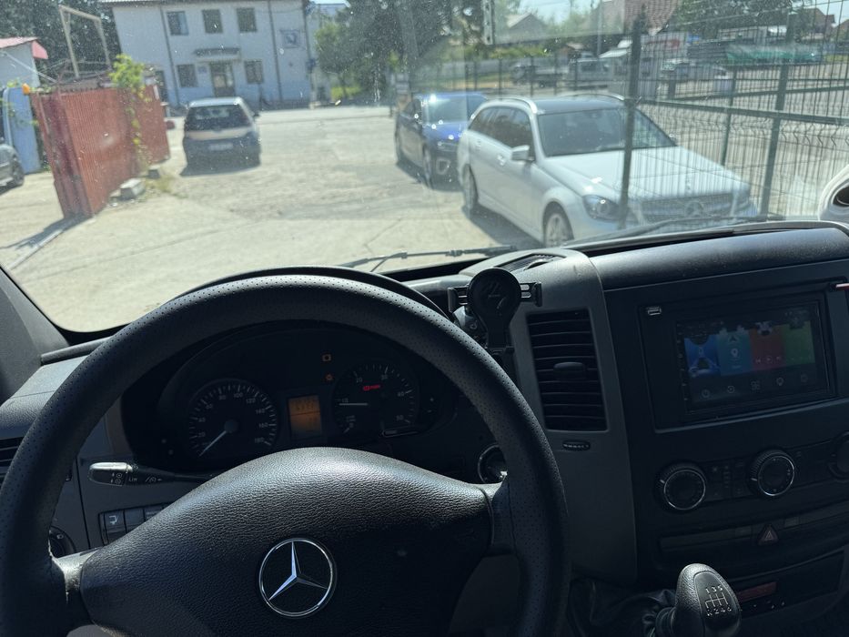 Ansamblu Mercedes Sprinter si platforma