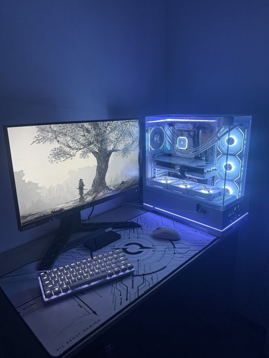 PC Gaming High-End White | Ryzen 7 7700 | RX 6700 XT